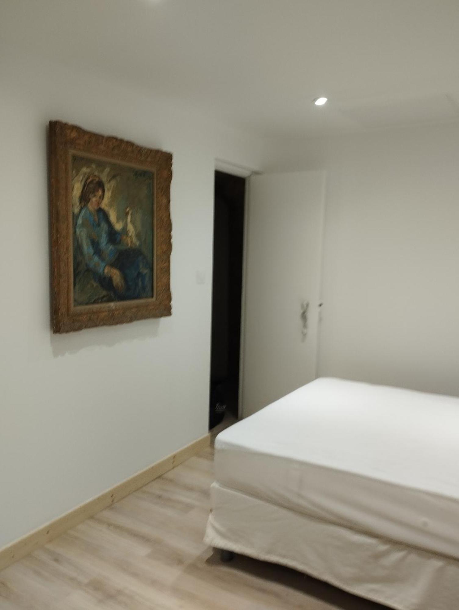 Maison Du Martin Pecheur A ลันยง ภายนอก รูปภาพ